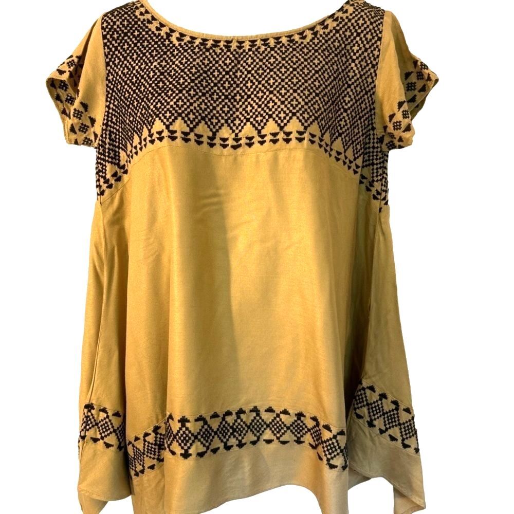 Judith March Black & Khaki embroidered tunic top